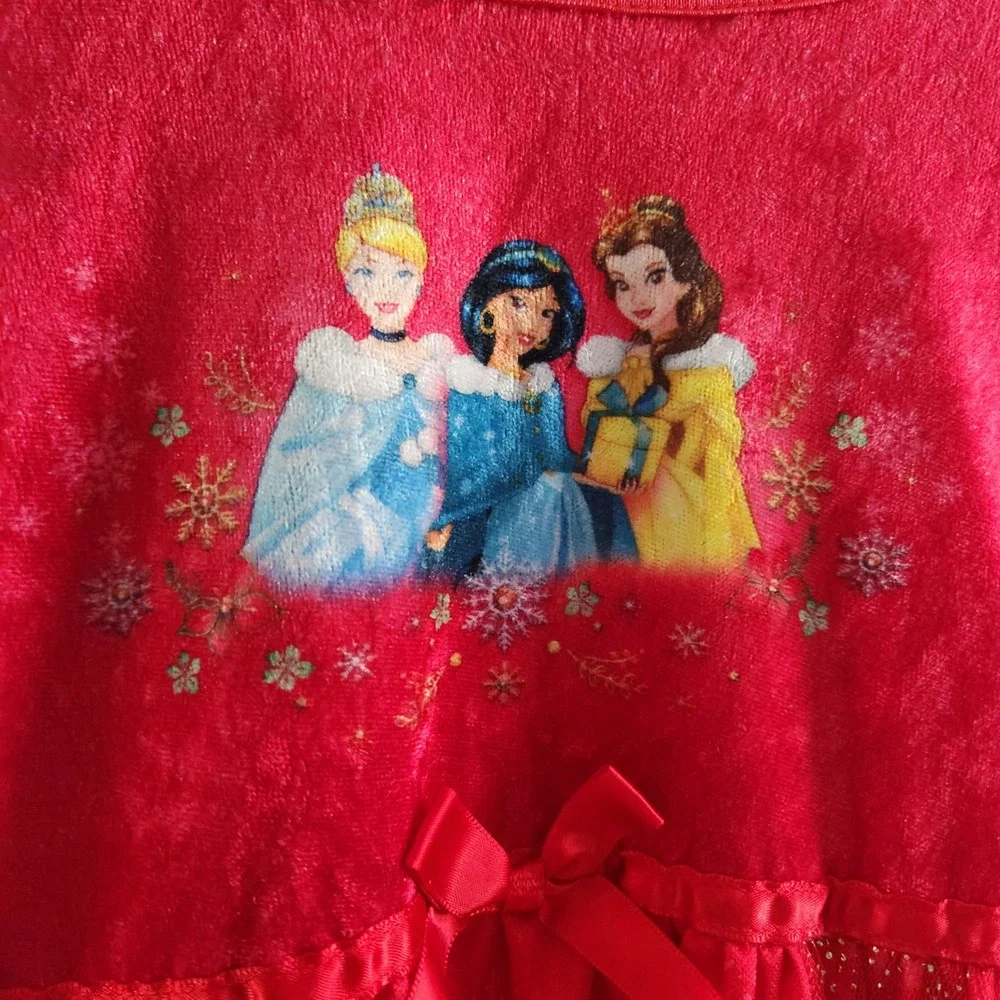 Disney Princess Girls size 5T Red Snowflake Holiday dress Faux Fur Trim - Picture 2 of 10